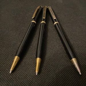 Vintage set of 3 Black and gold ball point pens